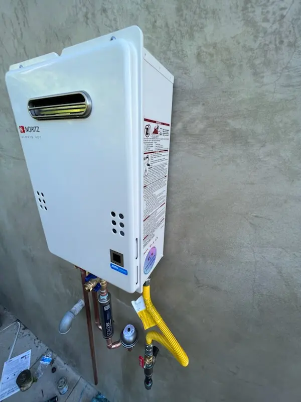 Tankless water heater installation for Pembroke Falls homes